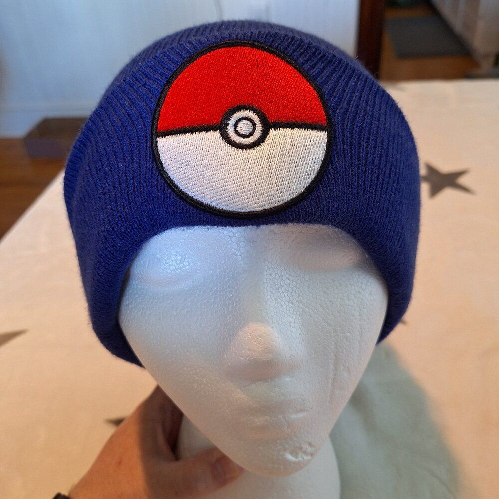 Pokemon Nintendo Blue Pokeball Knit Bioworld Beanie Hat One Size Winter 2016 NWT
